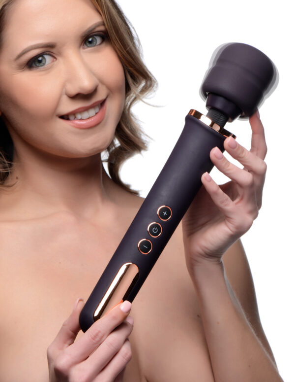 ag407-female-model-001a